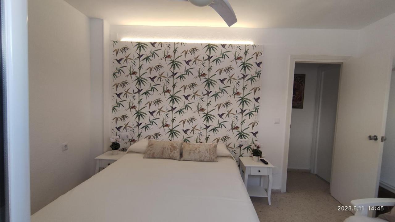 Rosalia Playa San Cristobal Wifi Netflix