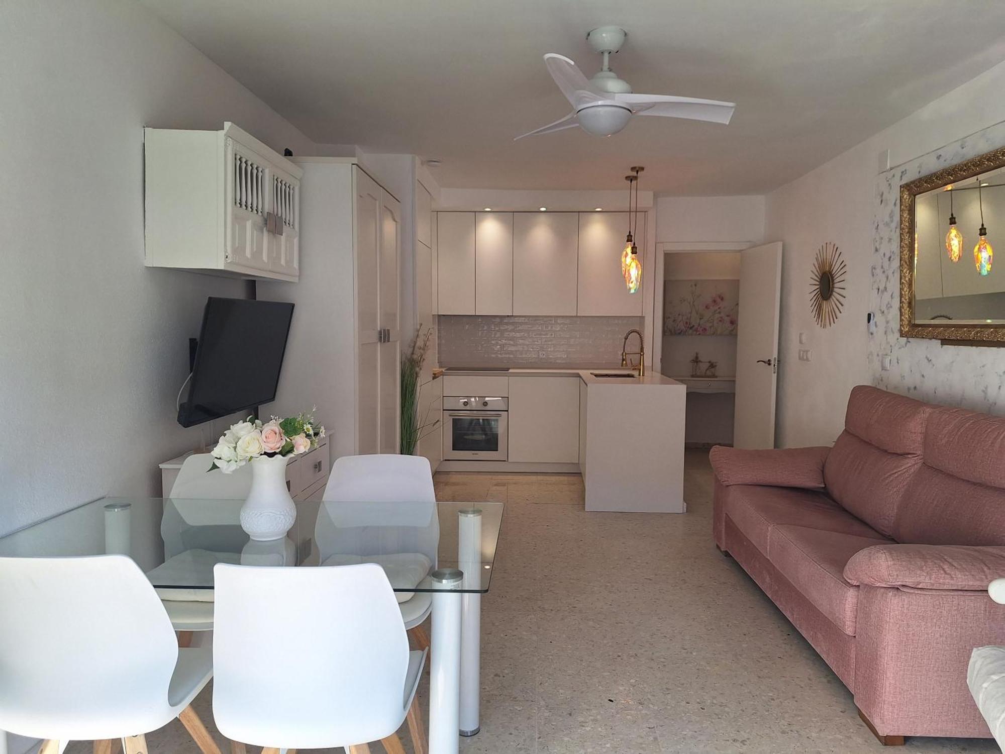 Rosalia Playa San Cristobal Wifi Netflix Apartamento